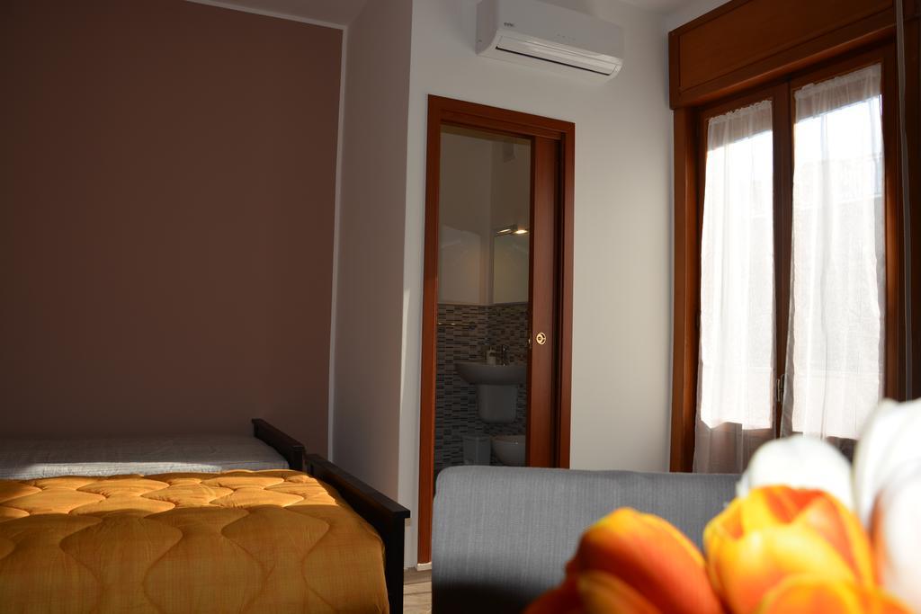 チェッリーノ・サン・マルコ Colori Del Salento Bed & Breakfast エクステリア 写真